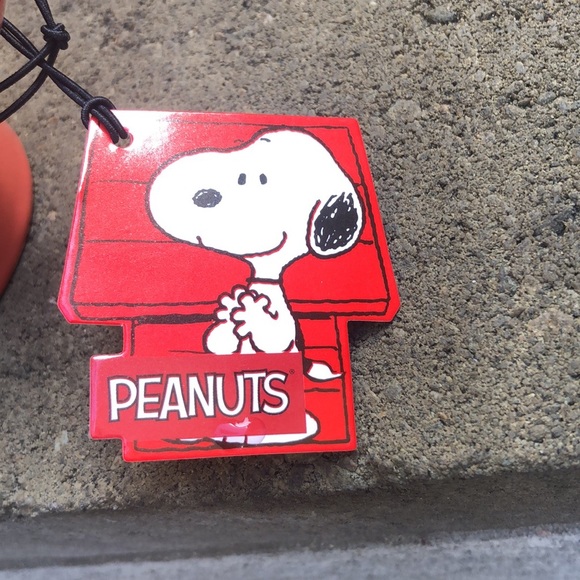 Tall Peanuts Spring  Easter “SNOOPY” Mug - Picture 4 of 4